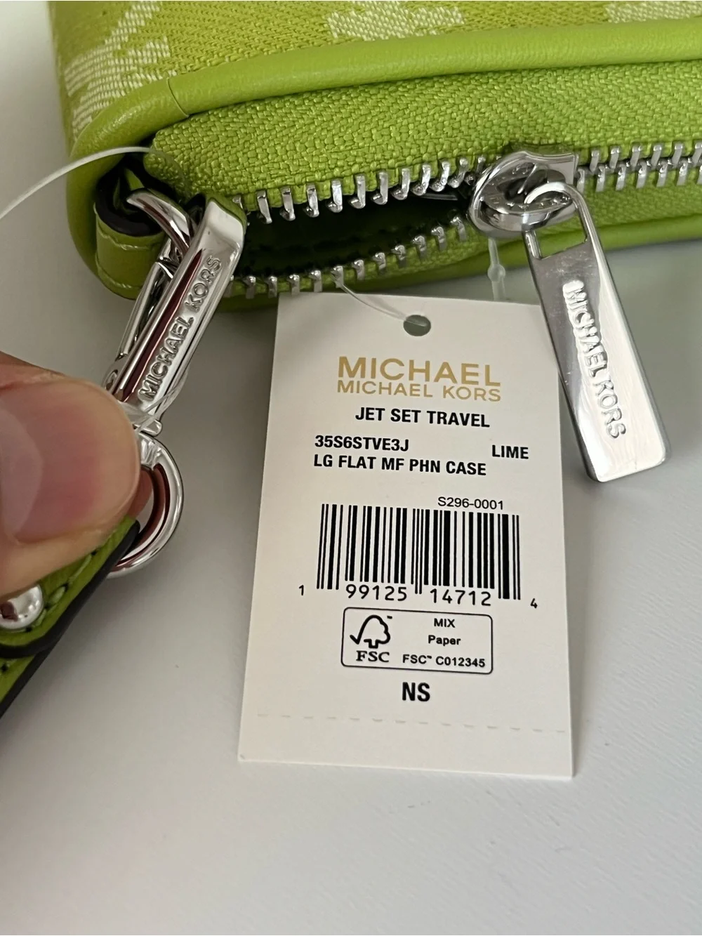 Michael Kors Jet set travel large flat phone case🎈🎈